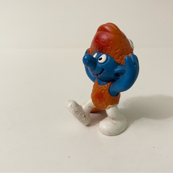 Schleich Peyo Smurf Pisces Zodiac Figurine PVC Fish Figure - Picture 8 of 12